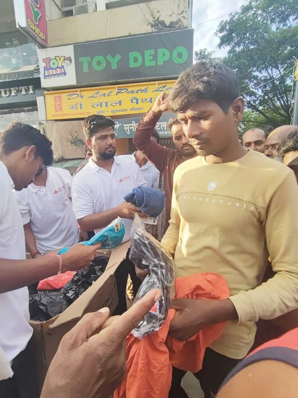 Donate Old Clothes